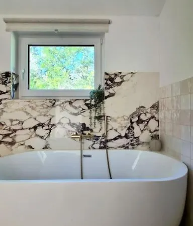 بيت للعطل Haus Am Waldrand Und In Seenaehe ليهنين