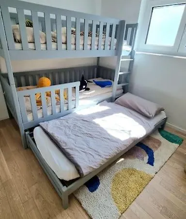 Haus Am Waldrand Und In Seenaehe بيت للعطل *