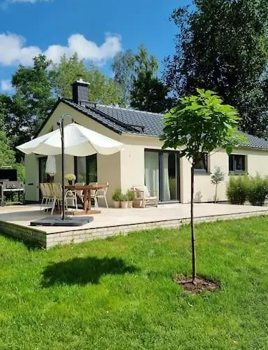 Nyaraló Haus Am Waldrand Und In Seenaehe *