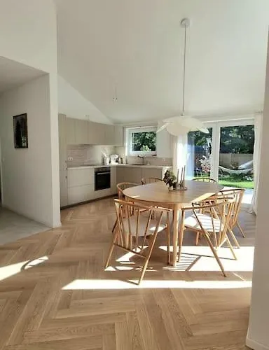 Haus Am Waldrand Und In Seenaehe *