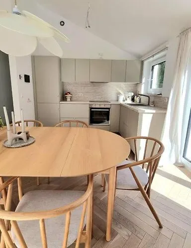 Haus Am Waldrand Und In Seenaehe *