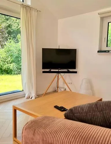 Haus Am Waldrand Und In Seenaehe